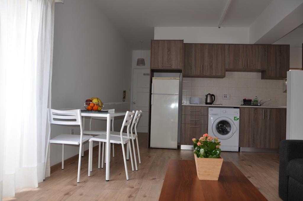 Surf & Sun Holiday Apartments Limasol Dış mekan fotoğraf
