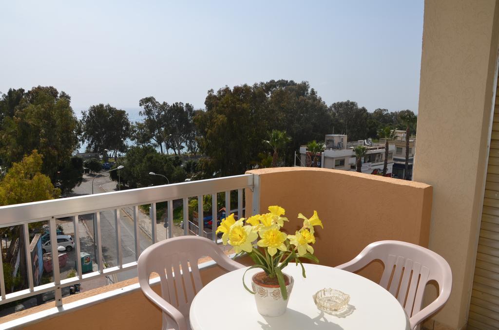 Surf & Sun Holiday Apartments Limasol Dış mekan fotoğraf