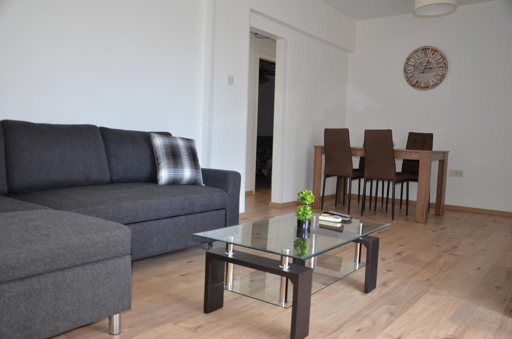 Surf & Sun Holiday Apartments Limasol Dış mekan fotoğraf