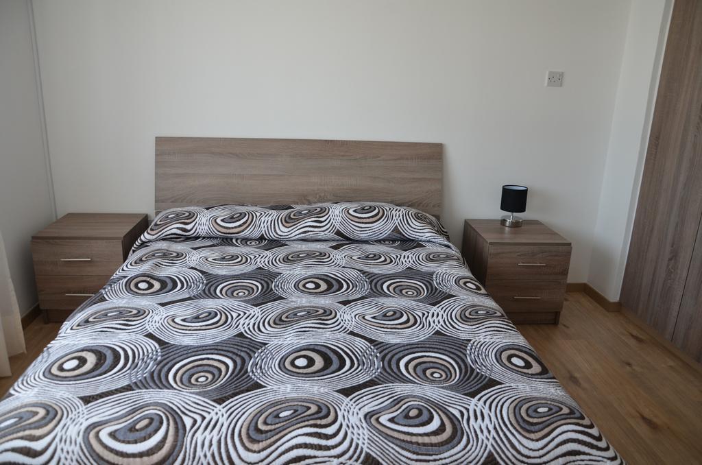 Surf & Sun Holiday Apartments Limasol Dış mekan fotoğraf